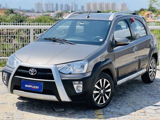 TOYOTA ETIOS CROSS 1.5 16V FLEX 4P AUTOMÁTICO